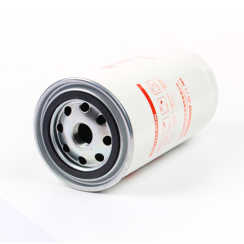 OEM quality Fuel Filter compatible with multiple truck brands